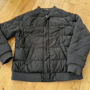 RARE Men’s The North Face Down Puffer Jacket – Quilted Knit Sleeves – Size Large